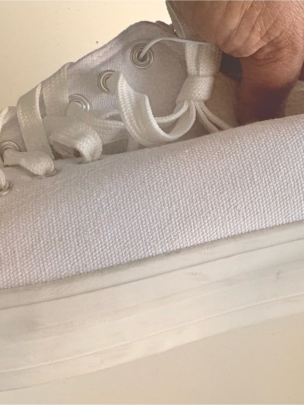 Yours Clothing White Low-Top Canvas Lace-Up Sneakers - Picture 8 of 10